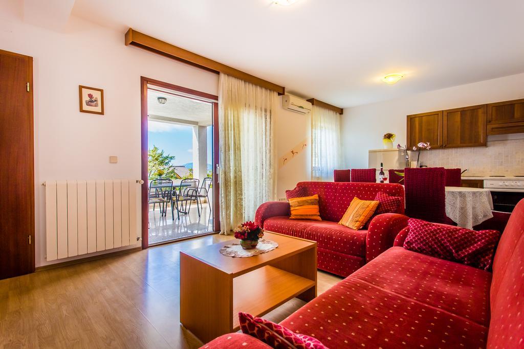 Apartment Lavanda 2 Njivice